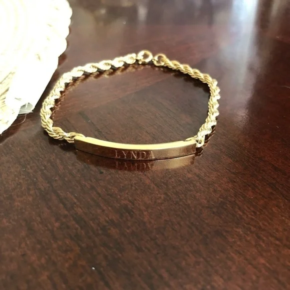 Speidel USA Gold Tone Lynda Bracelet - Picture 3 of 5